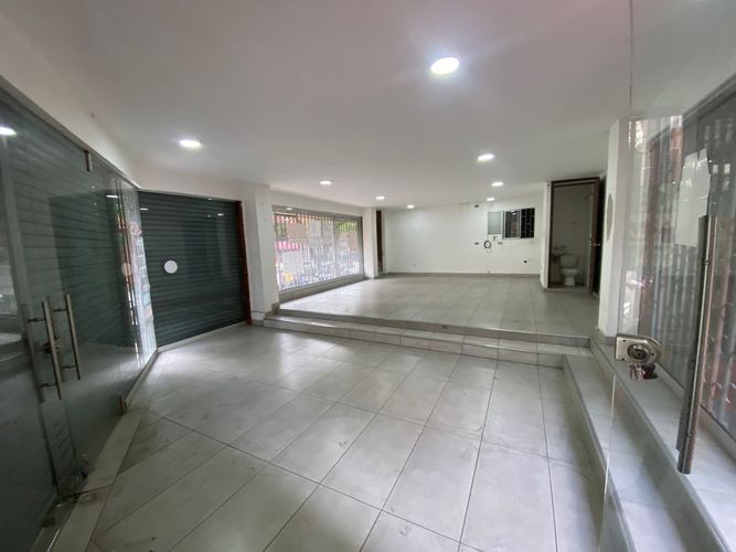 Local en Arriendo en Boston, Medellín - Miniatura 7