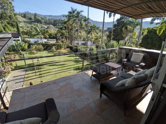 Casa en Arriendo en Loma del Escobero, Envigado - Miniatura 9