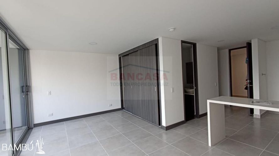Apartaestudio en Arriendo en Ciudad del Río, Medellín - Miniatura 3