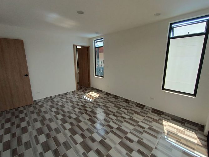 Finca en Arriendo en San isidro, Guarne - Miniatura 7