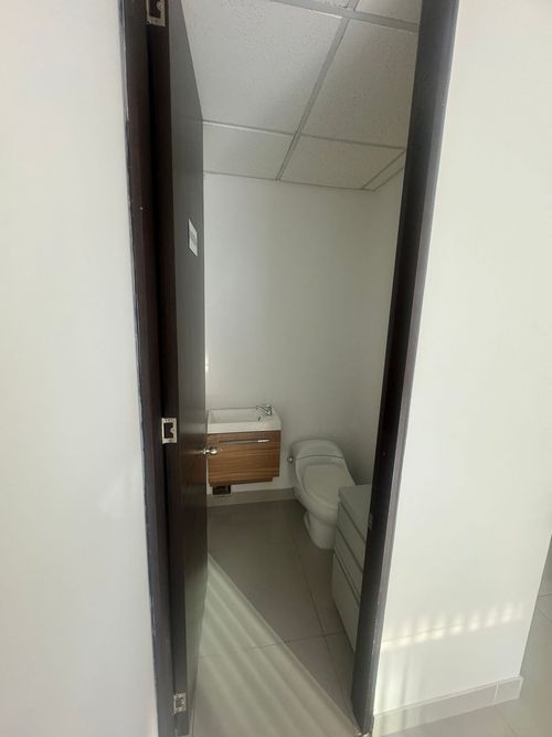 Oficina en Arriendo en Chapinero, Bogotá - Miniatura 2