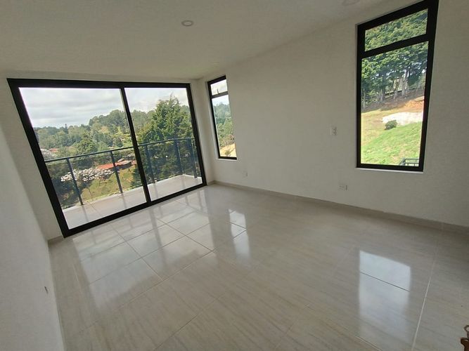 Finca en Arriendo en San isidro, Guarne - Miniatura 11