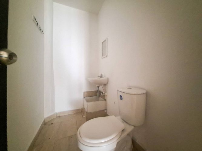 Local en Arriendo en Las Mercedes, Itaguí - Miniatura 4