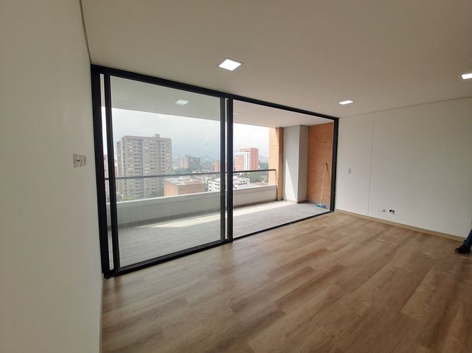 Apartamento en Venta en Los colores, Medellín - Miniatura 3