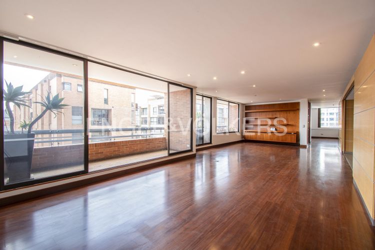 Apartamento en  Venta en El chico, Bogotá - Imagen 1