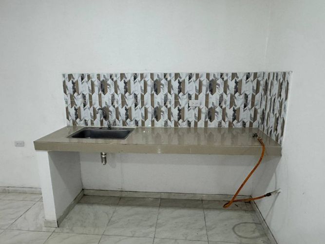 Local en Arriendo en Bajo sartenejo, Garzón - Miniatura 8
