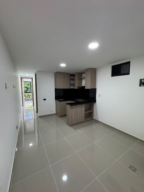 Apartaestudio en Arriendo en Los colores, Medellín - Miniatura 3