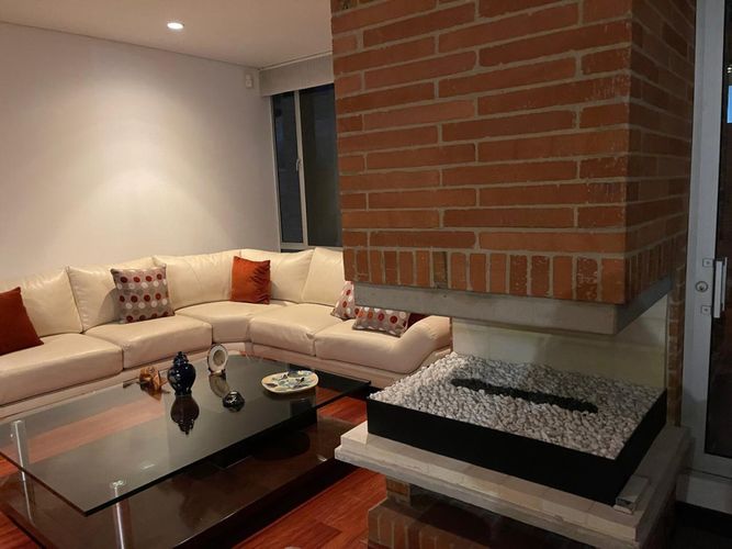 Apartamento en Venta en Santa Barbara, Bogotá - Imagen 1