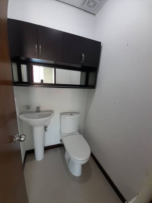Oficina en Arriendo en El Poblado, Medellín - Miniatura 6