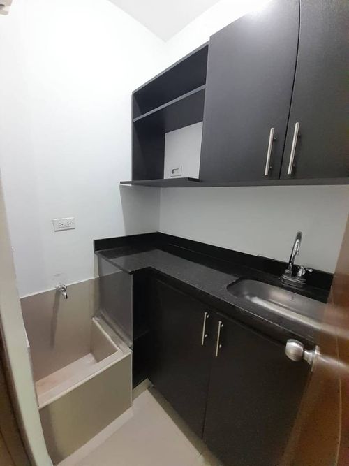 Oficina en Arriendo en El Poblado, Medellín - Miniatura 8