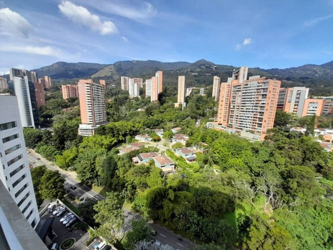 Oficina en Arriendo en El Poblado, Medellín - Miniatura 9