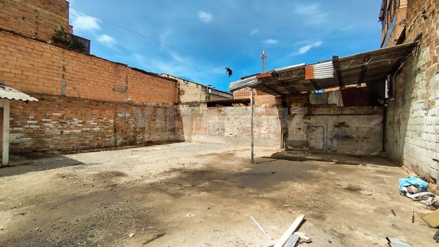 Parqueadero en Arriendo en Naranjal, Medellín - Miniatura 8