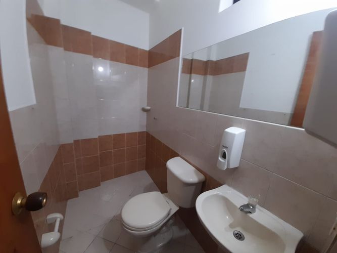 Local en Arriendo en Las Lomitas, Sabaneta - Miniatura 18