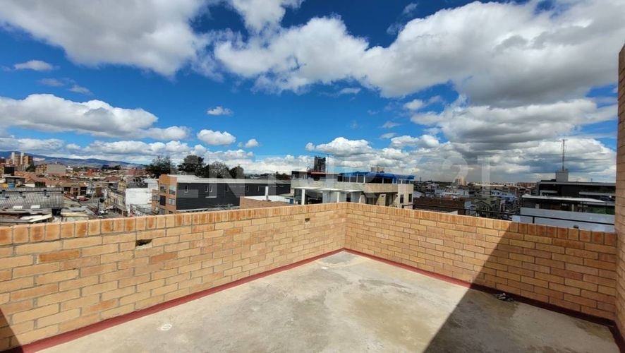 Edificio en venta en Chapinero sur occidental, Bogotá - Miniatura 2