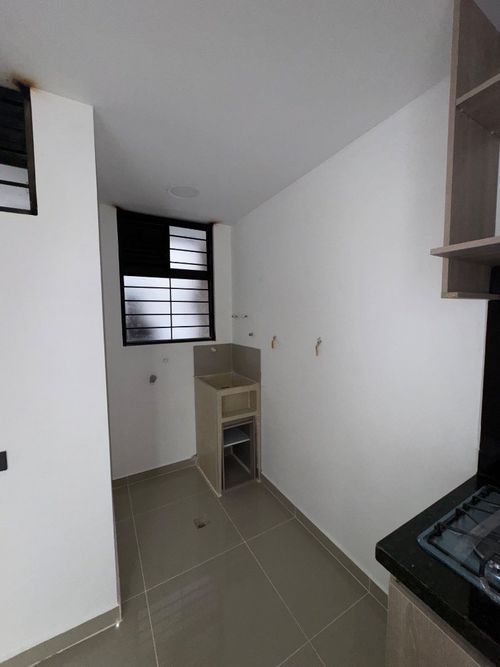 Apartaestudio en Arriendo en Los colores, Medellín - Miniatura 2