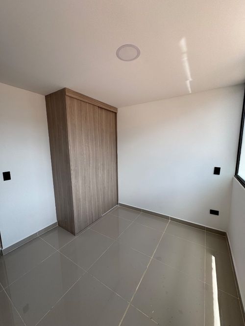 Apartaestudio en Arriendo en Los colores, Medellín - Miniatura 4