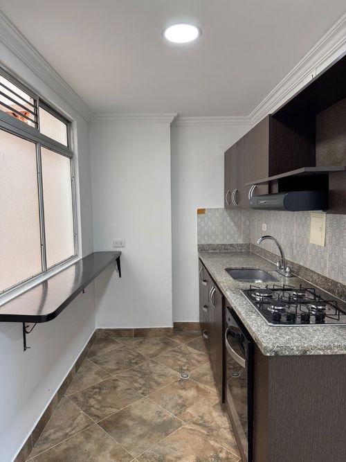 Apartamento en Arriendo en Los colores, Medellín - Miniatura 3