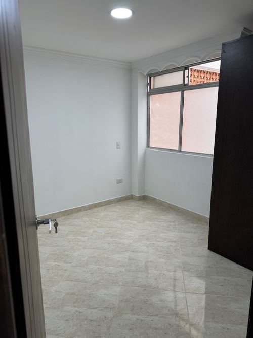 Apartamento en Arriendo en Los colores, Medellín - Miniatura 5