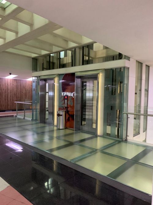 Oficina en Arriendo en El Poblado, Medellín - Miniatura 2
