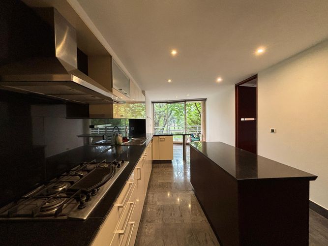 Apartamento en Arriendo en El Virrey, Bogotá - Miniatura 4
