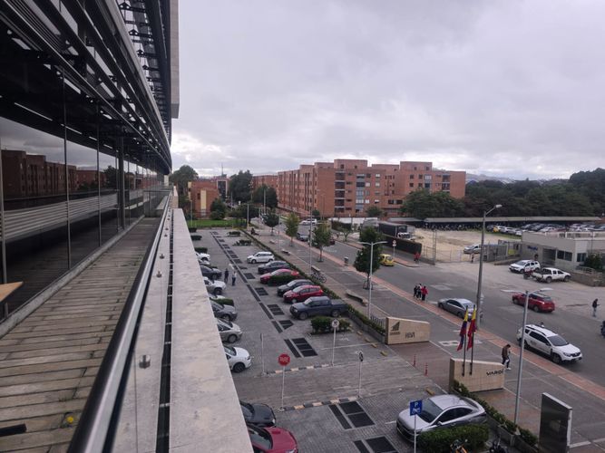 Oficina en Arriendo en Pontevedra, Bogotá - Miniatura 7