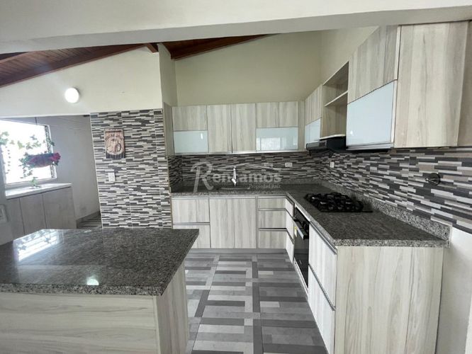 Apartamento en Venta en El Poblado, Medellín - Miniatura 2