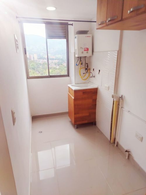 Apartamento en Arriendo en La ferreria, La estrella - Miniatura 3
