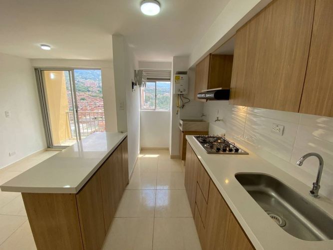 Apartamento en Arriendo en Ditaires, Itaguí - Miniatura 3
