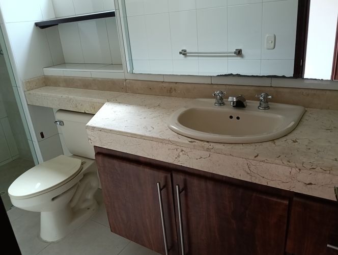 Apartamento en Arriendo en Santa Barbara, Bogotá - Miniatura 18