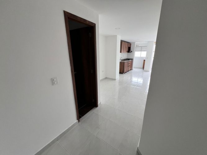 Edificio en Arriendo en Las Lomitas, Sabaneta - Miniatura 2