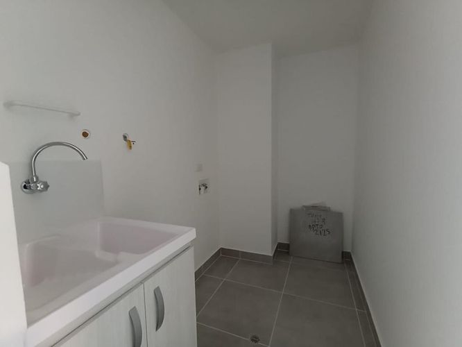 Apartaestudio en Arriendo en Ciudad del Río, Medellín - Miniatura 5