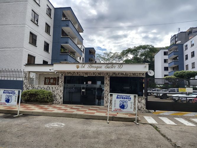 Apartamento en Venta en Conjunto el bosque sector d, Floridablanca - Imagen 1