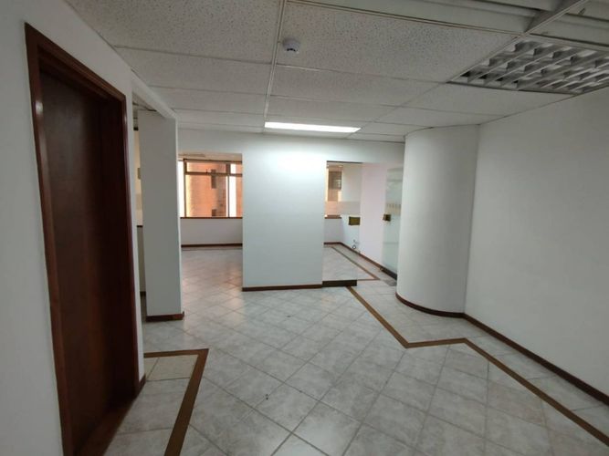 Oficina en Arriendo en Milla de Oro, Medellín - Imagen 1