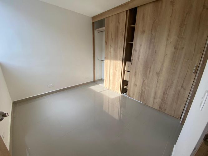 Apartamento en Arriendo en Loma de San Jose, Sabaneta - Miniatura 3