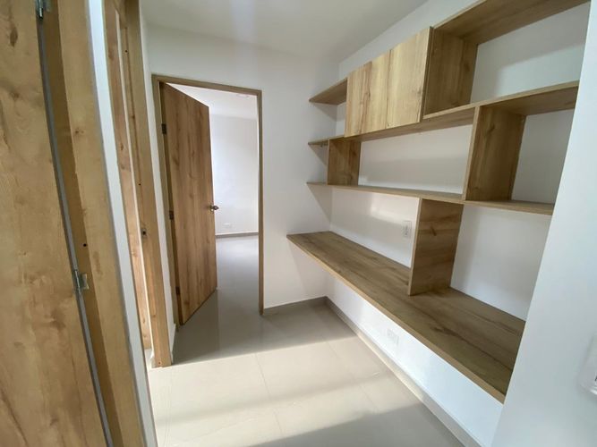 Apartamento en Arriendo en Loma de San Jose, Sabaneta - Miniatura 7