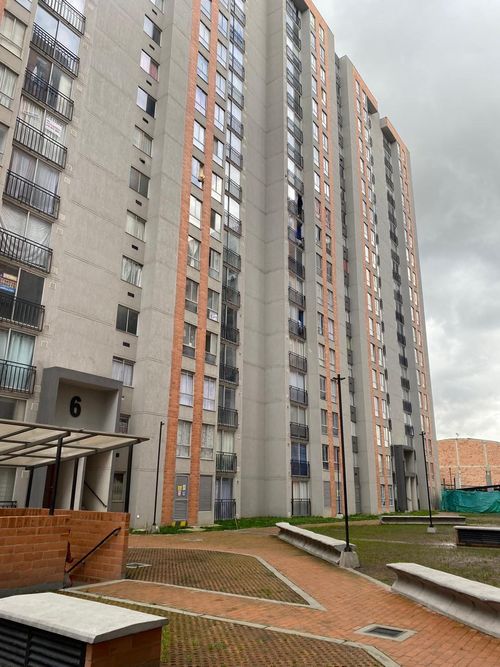 Apartamento en Arriendo en Fontibon, Bogotá - Miniatura 2