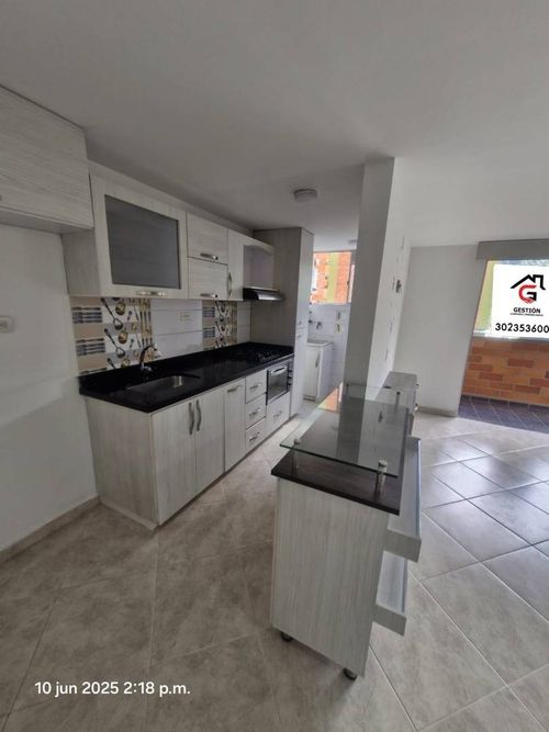 Apartamento en Arriendo en Calasanz, Medellín - Miniatura 2