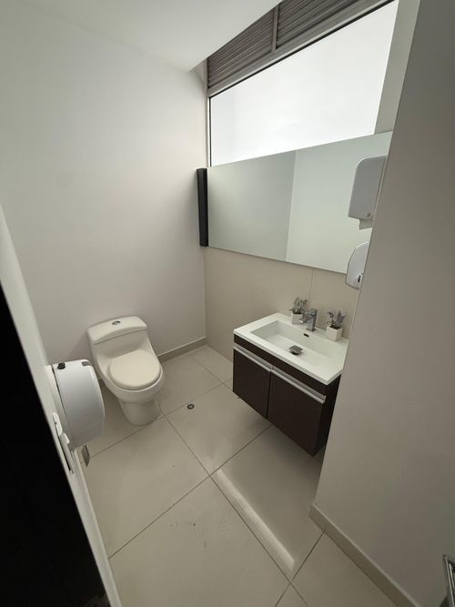 Oficina en Arriendo en Cedritos, Bogotá - Miniatura 5