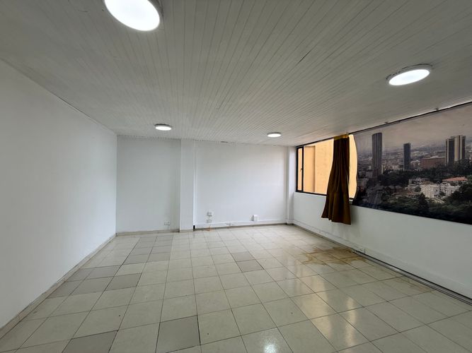 Oficina en  Venta en Galerias, Bogotá - Imagen 1