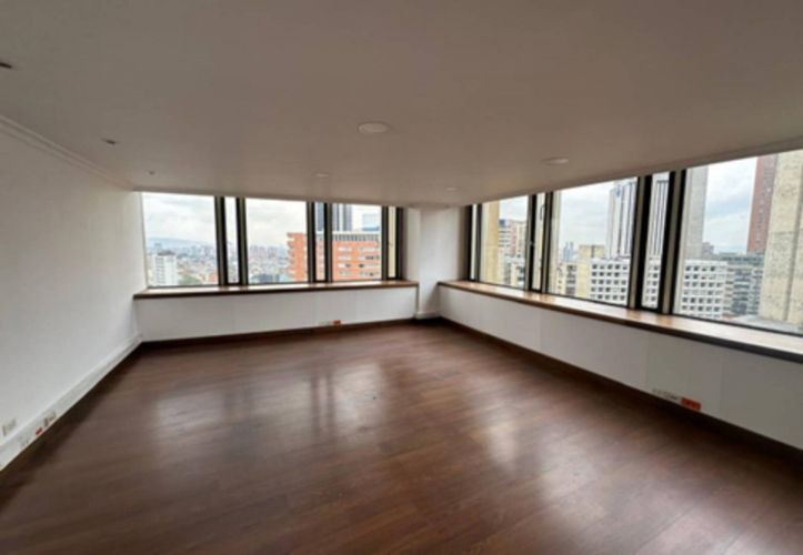 Oficina en Arriendo en Parque Central Bavaria, Bogotá - Miniatura 7