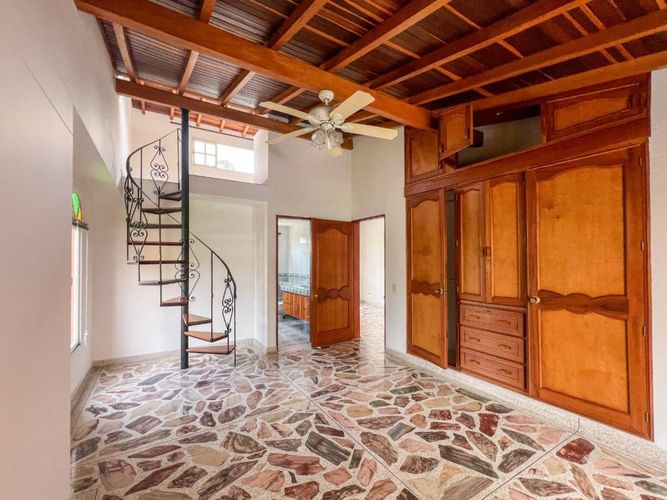 Casa en Arriendo en Zuñiga, Medellín - Miniatura 11
