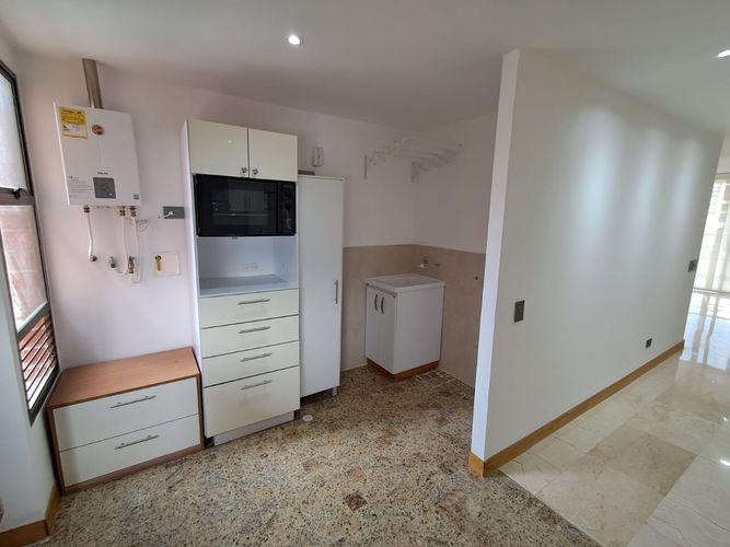 Apartamento en Arriendo en El Poblado, Medellín - Miniatura 4