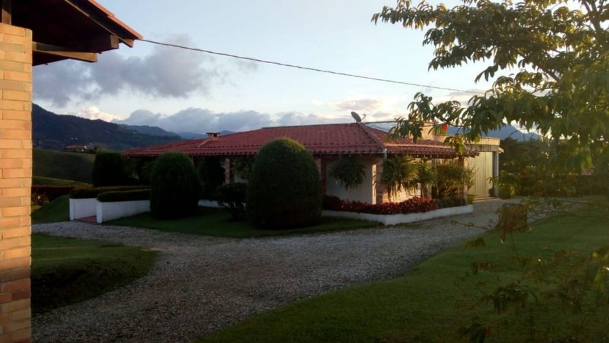 Casa en Arriendo en La esperanza, Marinilla - Miniatura 13