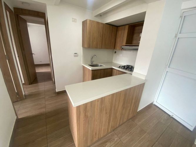 Apartamento en Arriendo en Pajarito, Medellín - Miniatura 4