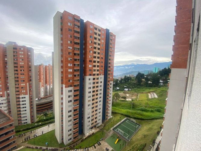 Apartamento en Arriendo en Pajarito, Medellín - Miniatura 16