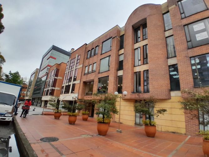 Oficina en Arriendo en Chico norte, Bogotá - Miniatura 13