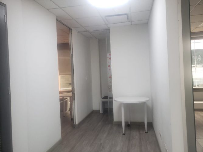 Oficina en Venta en Santa barbara central, Bogotá - Miniatura 7