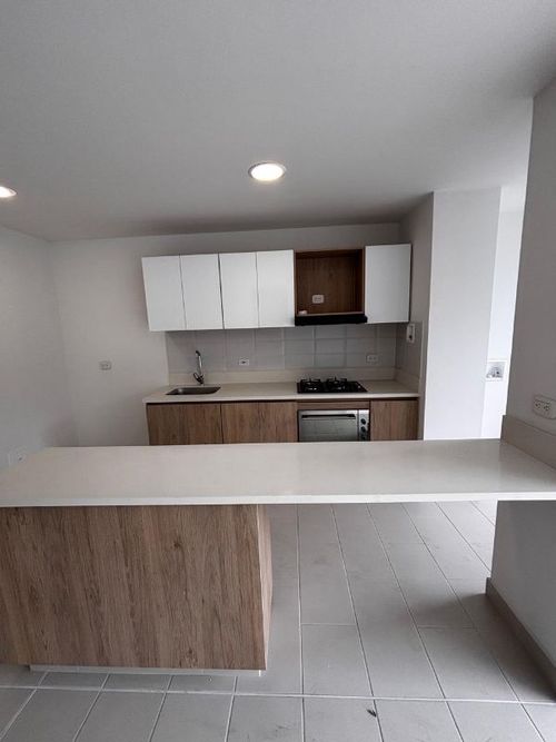 Apartamento en Venta en Los colores, Medellín - Imagen 1