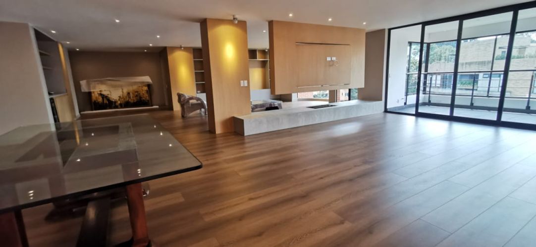 Apartamento en Arriendo en Los rosales, Bogotá - Miniatura 2