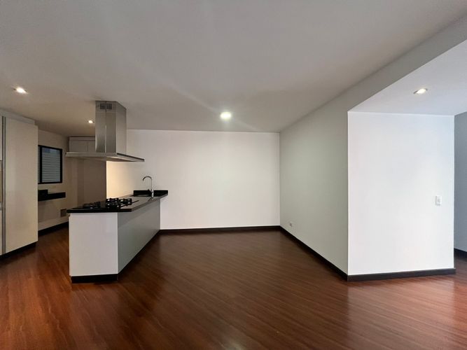 Apartamento en Arriendo en Bella suiza, Bogotá - Miniatura 3